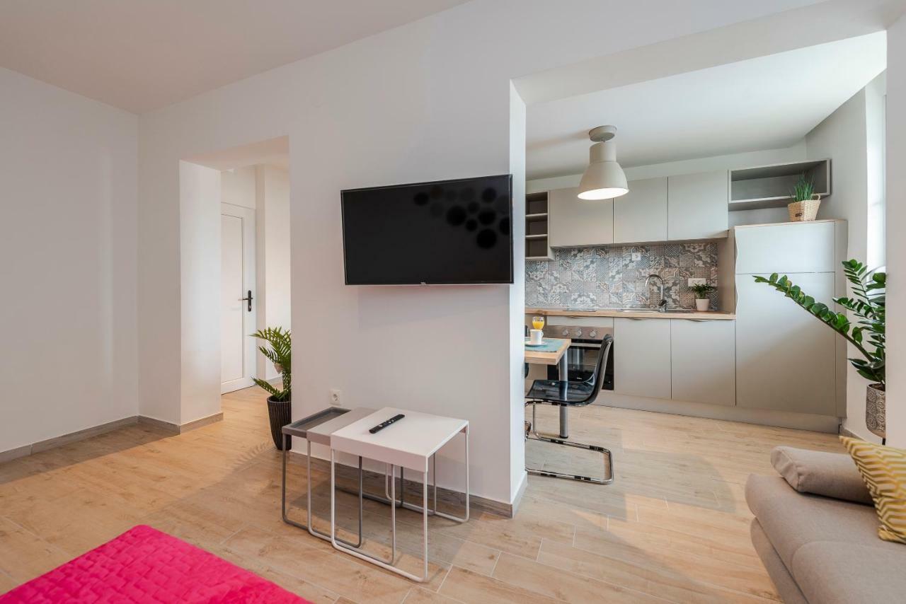 Ferienwohnung Seven Apartman Zadar Exterior foto